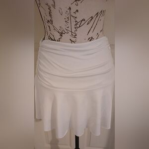 5/$25 White Skirt Size S